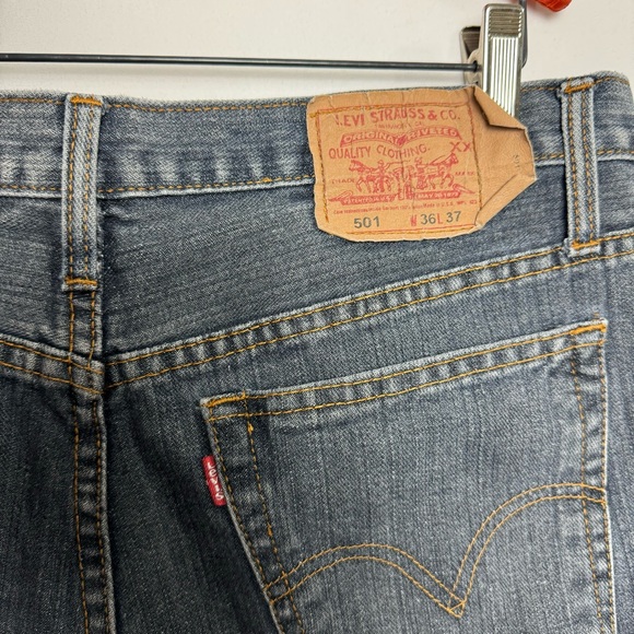 Levi’s 501 Series Dark Wash Cotton Denim Jeans Tagged Men’s 36 x 37 See Photos - Picture 3 of 7